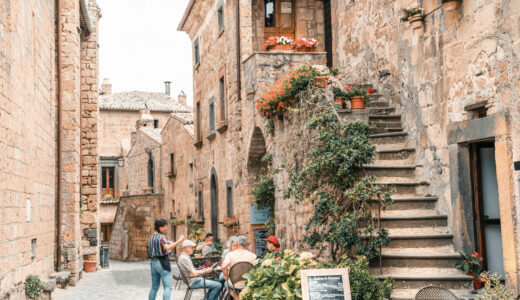 見知らぬ誰かへ贈る一杯。イタリアの伝統「カフェ・ソスペーゾ」とは？1杯のコーヒーが繋ぐ優しさの輪